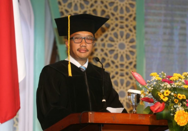 Menpora Imam Nahrawi Mendapat Gelar Honoris Causa