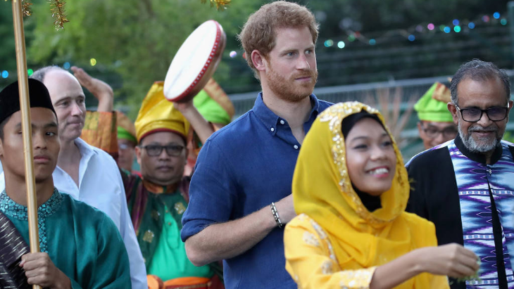 Pangeran Inggris Buka Puasa Bersama di Singapura
