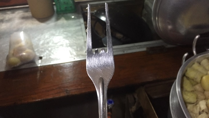 Garpu 'Metal', Andalan Tukang Siomay Negeri Aing