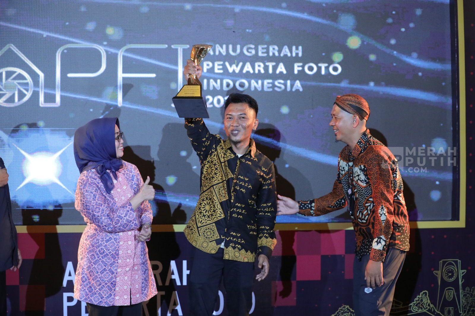 Ketua Dewan Pers Niniek Rahayu Buka Gelaran Anugerah Pewarta Foto Indonesia (APFI) 2025 di Solo