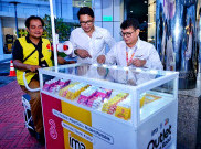 Dukung Mobilitas Ramah Lingkungan, Indosat Serahkan Sepeda Listrik Oling bagi Mitra Outlet 