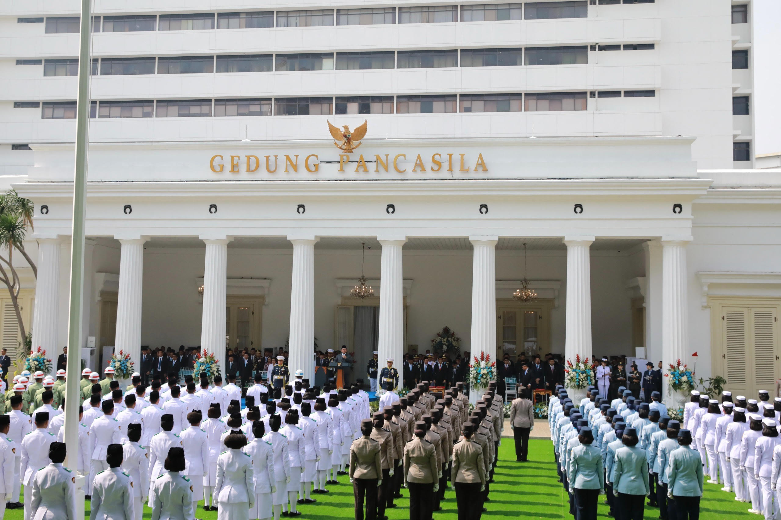 Ingatkan Pancasila Bukan Slogan, Prabowo Imbau Pejabat: Jangan Anggap NKRI Bisa Ditipu