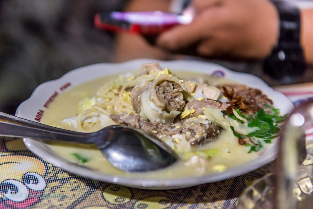 Kuah Kaldu Telur Super Yummy Bakmi Jawa Pak Jipo Bikin Lidah Menari!