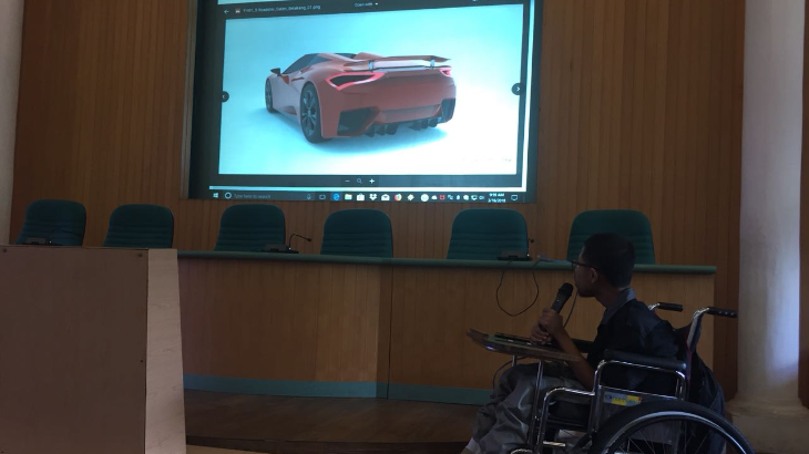 Fahmi jelaskan konsep mobil desainnya