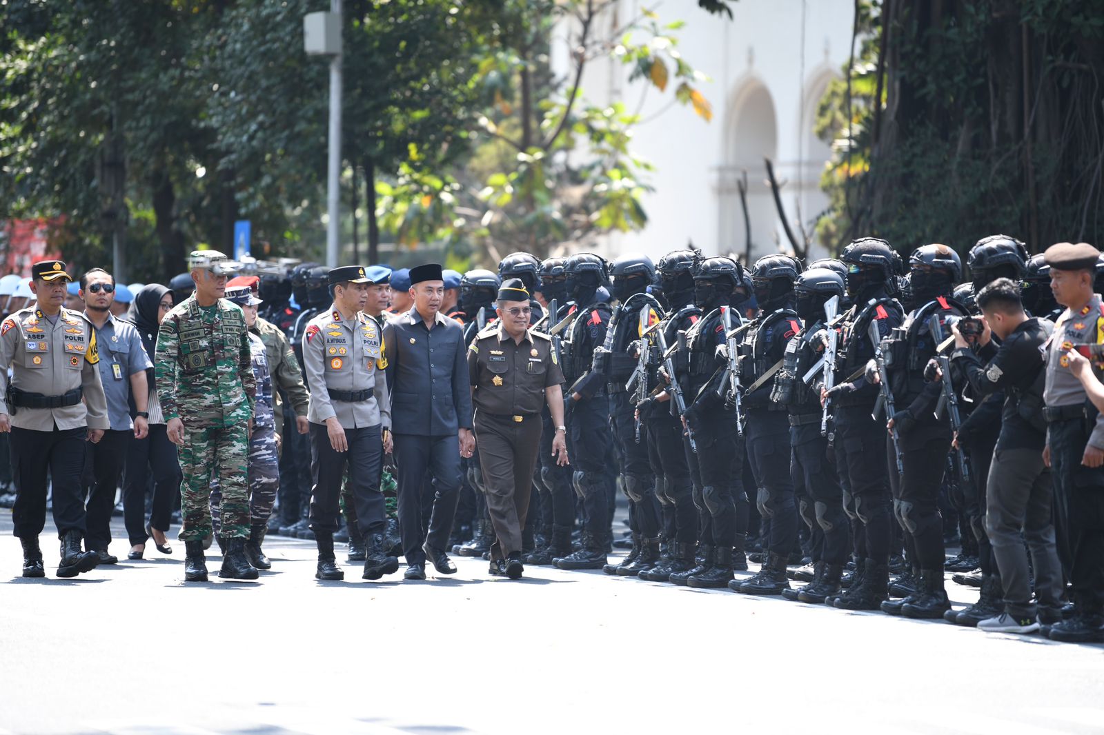 Operasi Mantap Brata Lodaya Kawal Pemilu di Jawa Barat