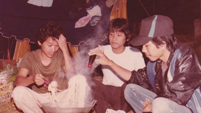 Jokowi naik gunung