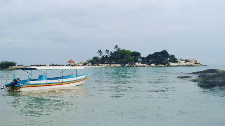 Pantai Parai Tenggiri di Bangka Belitung. (Instagram/@tessaaulia)