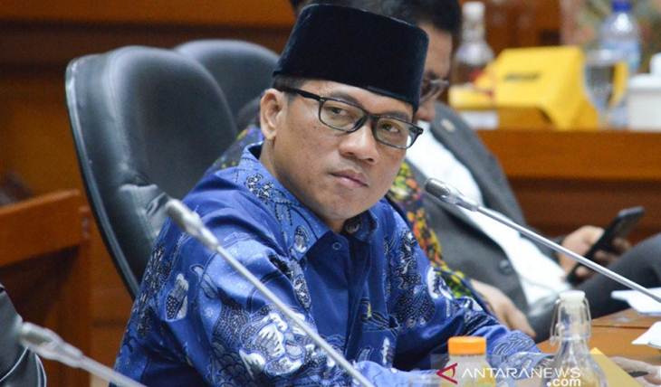 Anak Amien Rais Nyalakan Gawai di Pesawat, PAN: Sesuatu yang Biasa