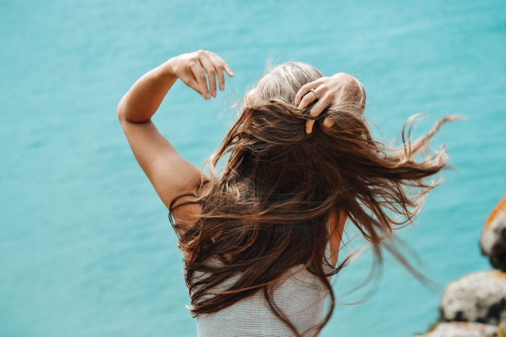 5 Tanda ini Menunjukkan Kondisi Rambut Sehat