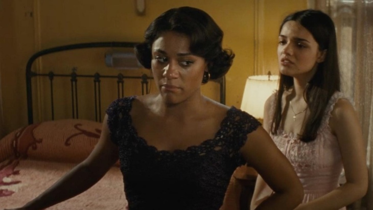 Ariana DeBose, Perempuan Kulit Berwarna Queer Pertama Pemenang Oscar untuk Akting