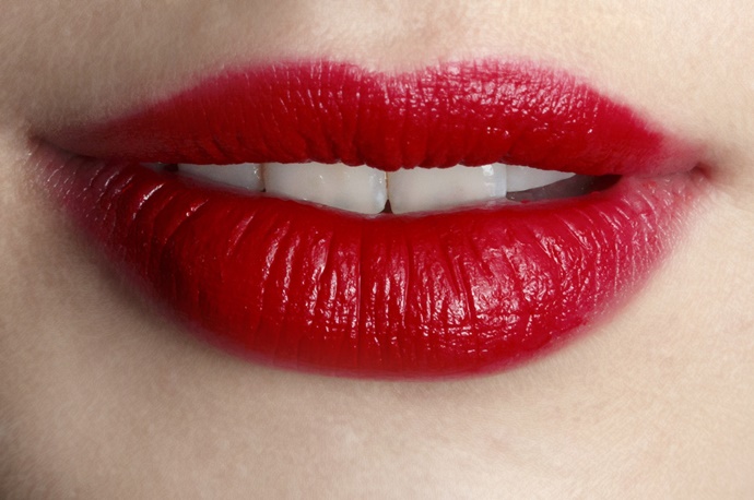 Lipstik merah