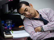 Pria Tidur Terlalu Dini Pertanda Penyakit