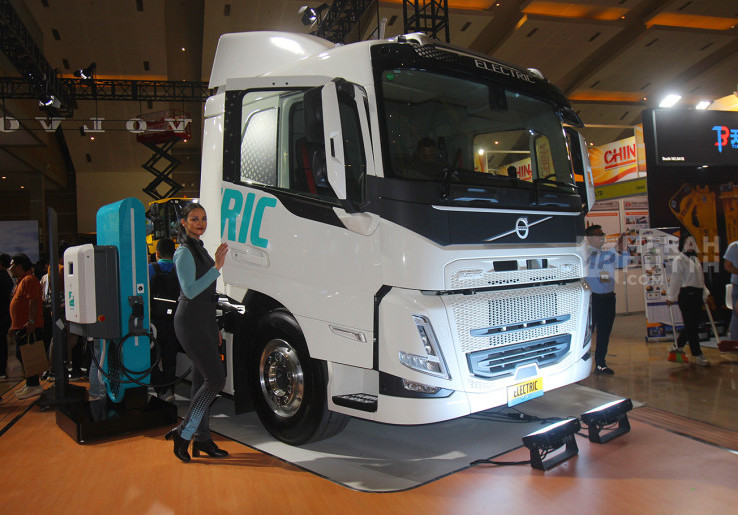 Menilik Mobil Truk Listrik Volvo FM 6x4T Electric Resmi Meluncur di Indonesia