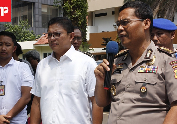 Polda Kejar Pemilik Mobil Terbakar di Cawang