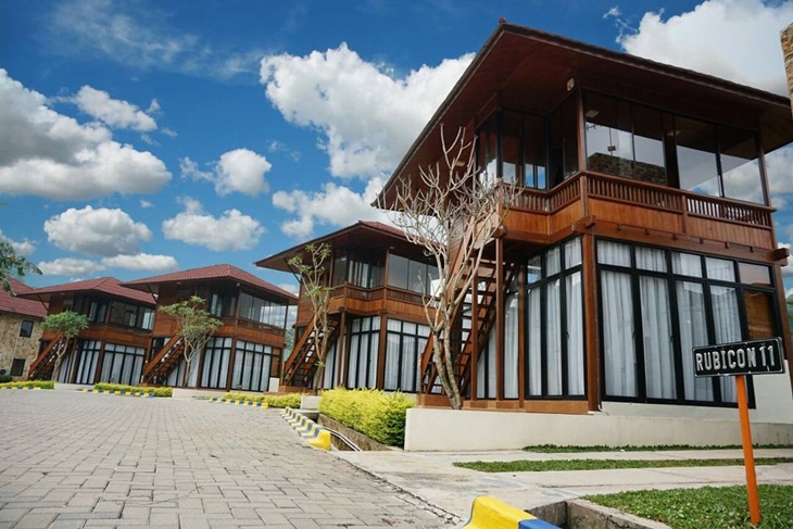 Villa Kayu Rubicon, tipe penginapan dua lantai di JSI Resort dengan struktur kayu. (Foto: MP/Rizki Fitrianto)