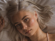 Argumentasi Gender Nina Nesbitt dalam 'Pressure Makes Diamonds'