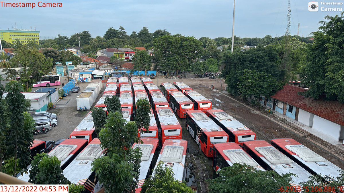 PSI Minta Pemprov DKI Investigasi Puluhan Bus TransJakarta Menganggur di Pol Pinang Ranti