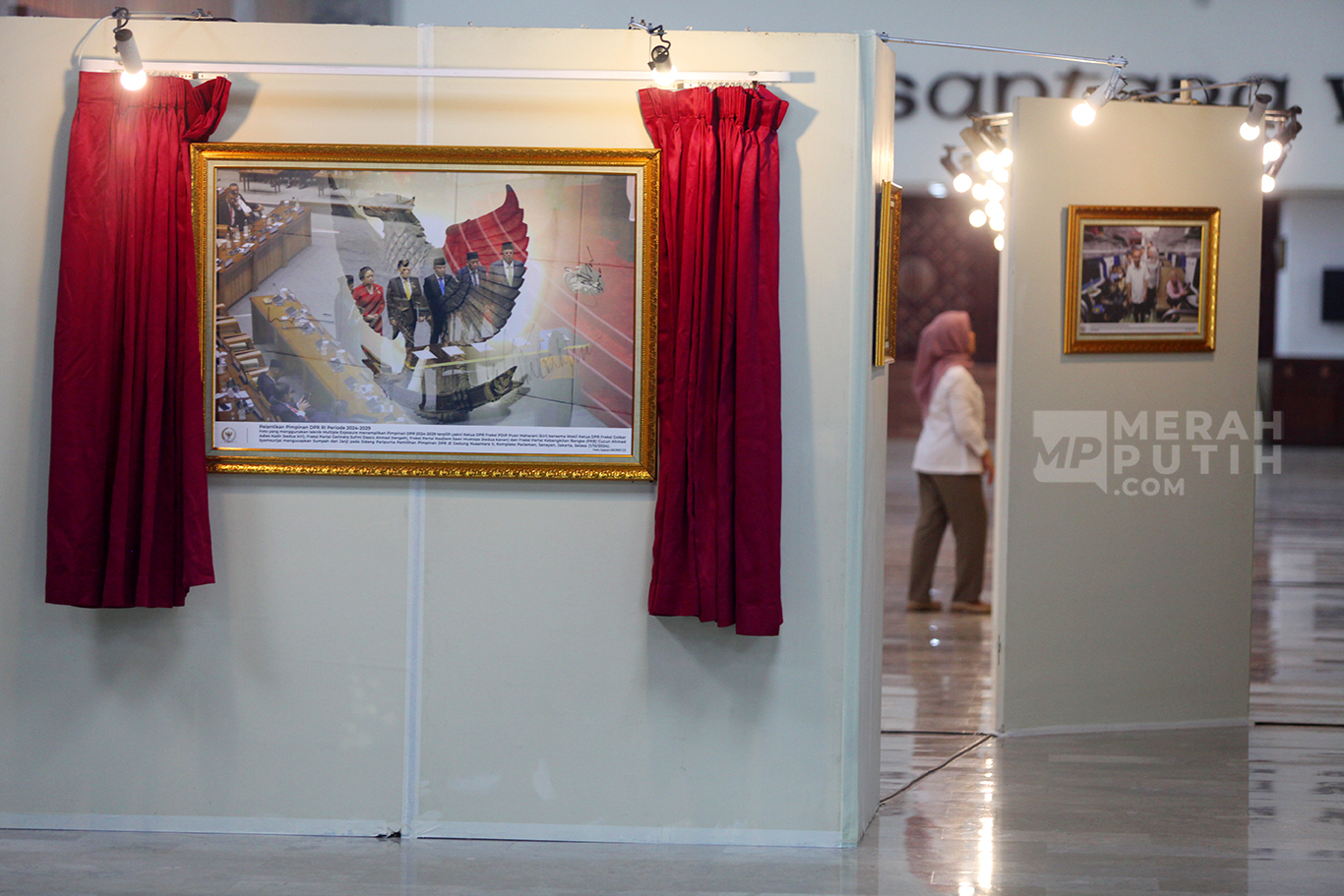 Menilik Pameran Foto Warna-Warni Parlemen Bertajuk Parlemen Berdaulat Indonesia Maju