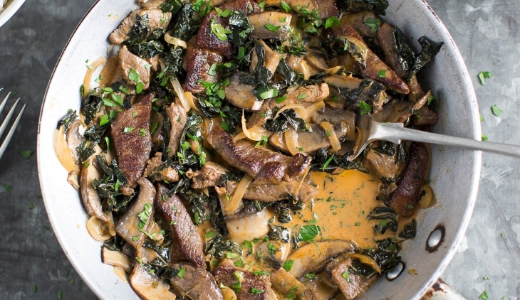 Kale and Mushroom Stroganoff. (Foto: Riverford Organic Farmers)