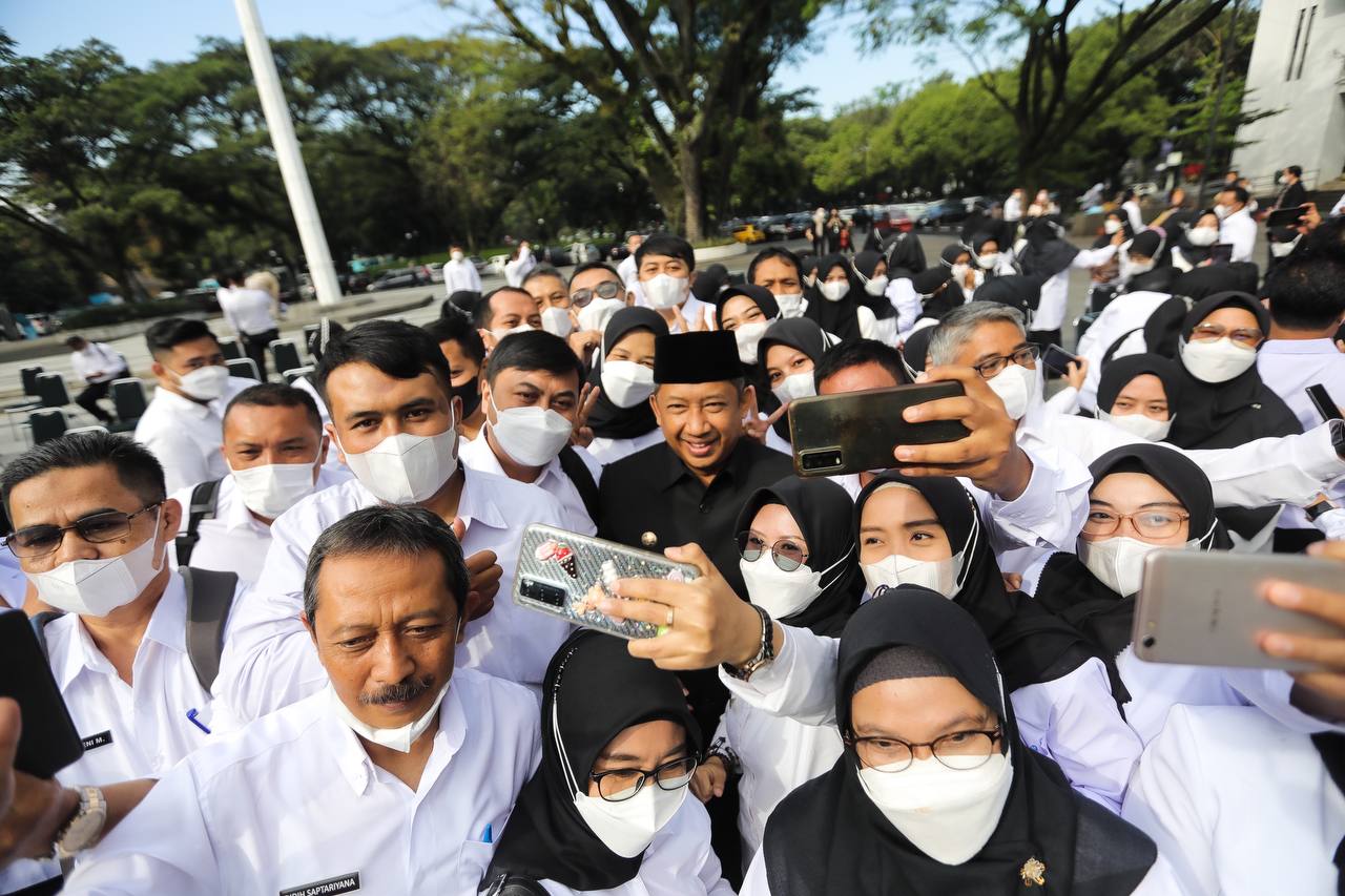 DPR Sebut Pemerintah Perlu Tambah Anggaran Pengangkatan Guru Honerer