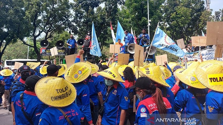 Buruh Gelar Aksi di Kantor Jokowi, 1.499 Personel Gabungan Disiagakan