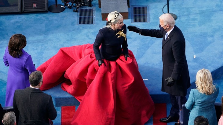 Suara Merdu Lady Gaga di Pelantikan Biden-Harris