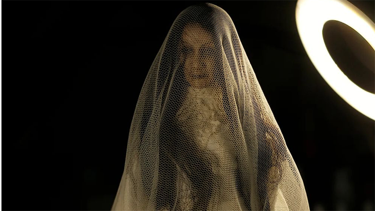 Seram, Ibu Muncul sebagai Action Figure