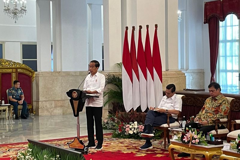 Presiden Jokowi Minta Jajaran Kabinet Waspada