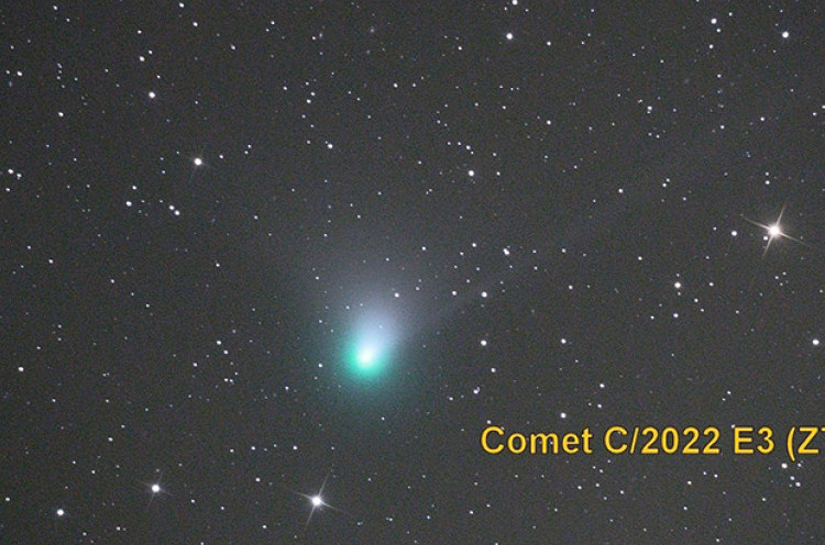 Dekati Bumi, Komet Hijau Muncul di Langit