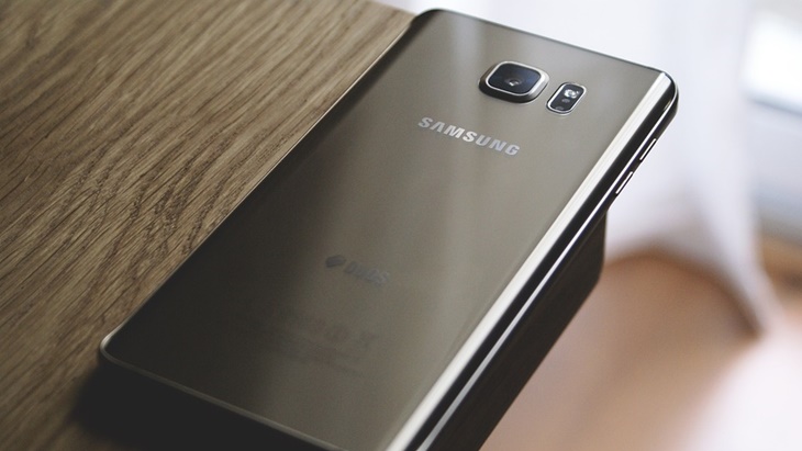 Samsung Hentikan Pengiriman Produk ke Rusia