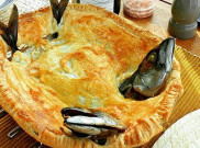 Mengenal Stargazy Pie, Hidangan Unik dengan Kepala Ikan Menyembul