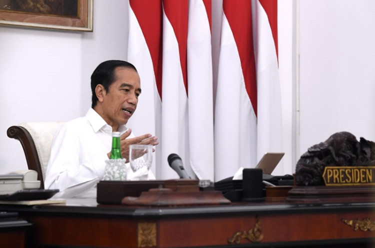 Jokowi Dengarkan Paparan Lima Program Tangani Masalah Akibat COVID-19