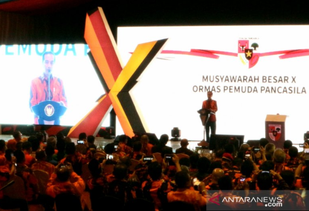 Di Hadapan Pemuda Pancasila, Jokowi Minta Maaf