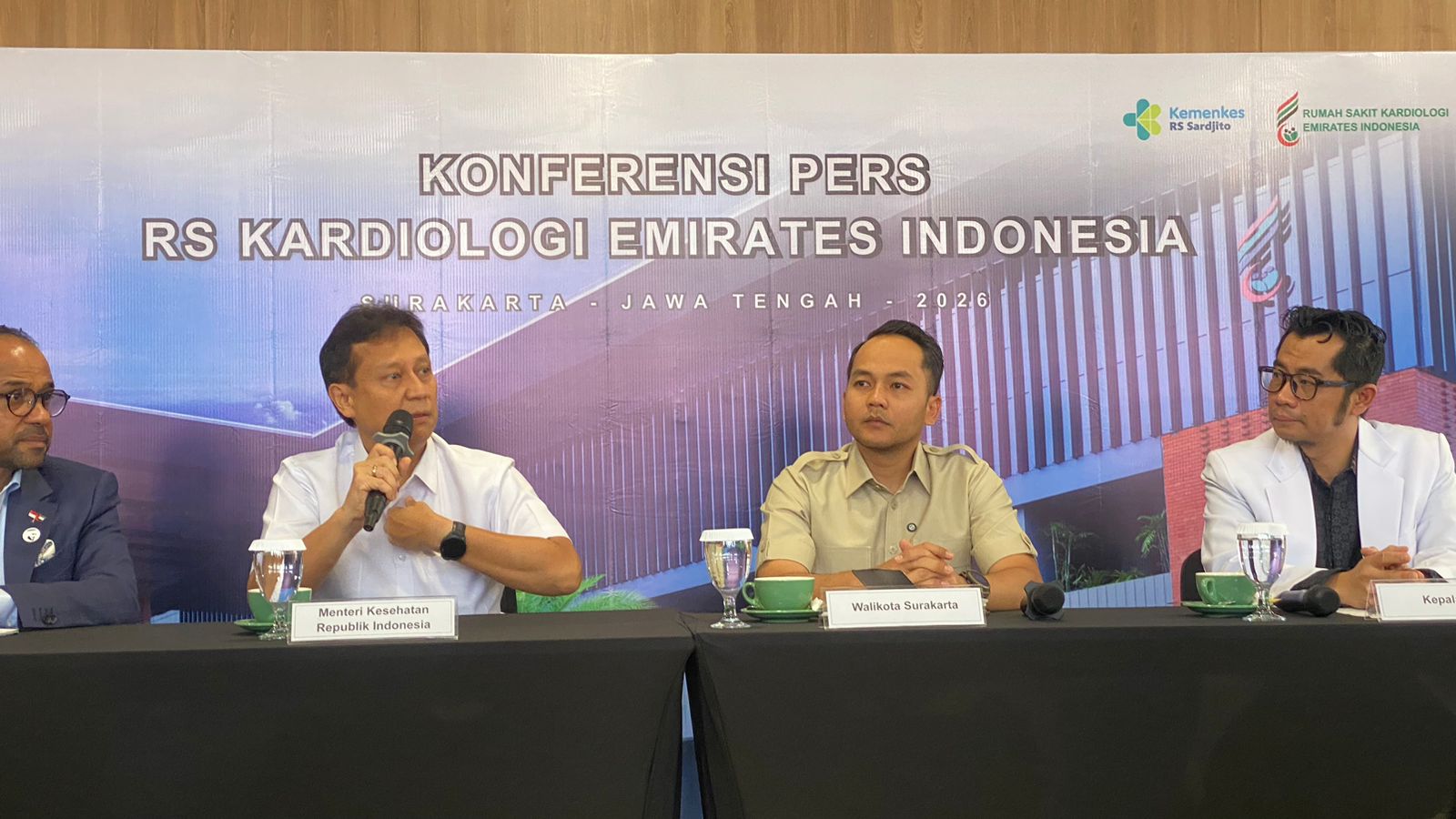 Cegah Virus Nipah, Menkes Imbau Masyarakat tak Konsumsi Buah Terbuka