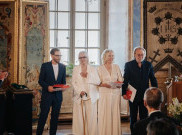 ABBA Terima Gelar Ksatria dari Raja Swedia