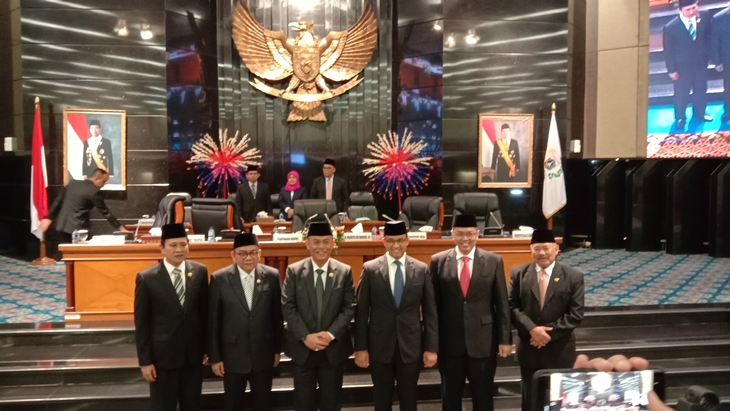 DPRD DKI bersama Pemprov DKI Jakarta menyetujui revisi Peraturan Daerah. (MP/Asropih)