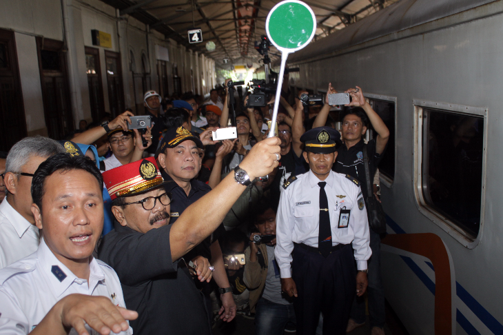 Penumpang KA DAOP Surabaya Naik Enam Persen Dibandingkan Tahun 2016