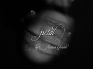 Lirik Petal Penanda Album Studio ke-8 Ariana Grande 