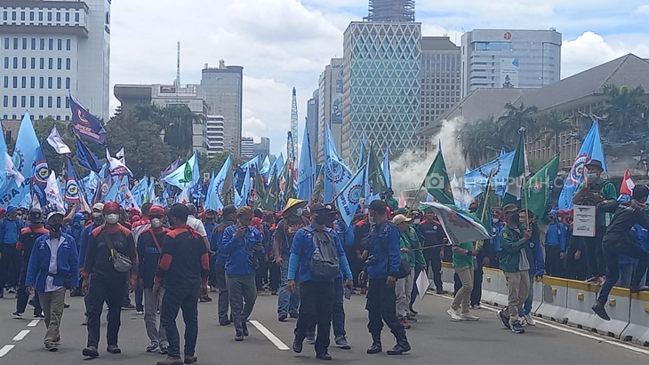 Puji Putusan MK, Kelompok Buruh Sebut Perjuangan Mereka Tak Sia-sia