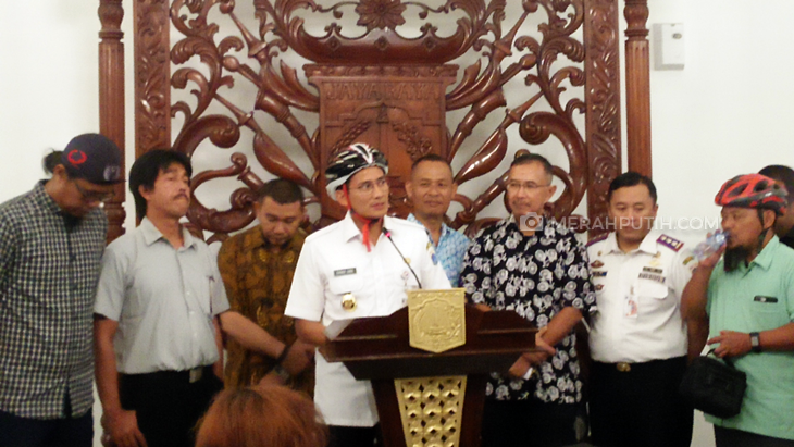 Kunjungi Balai Kota, Komunitas Pesepeda Minta Ruang Mandi ke Sandiaga