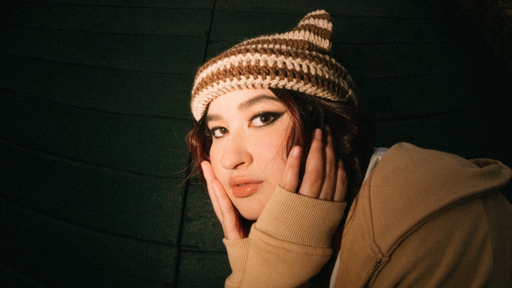 Stephanie Poetri Tunjukkan Sisi Feminitas dalam 'Invited' 