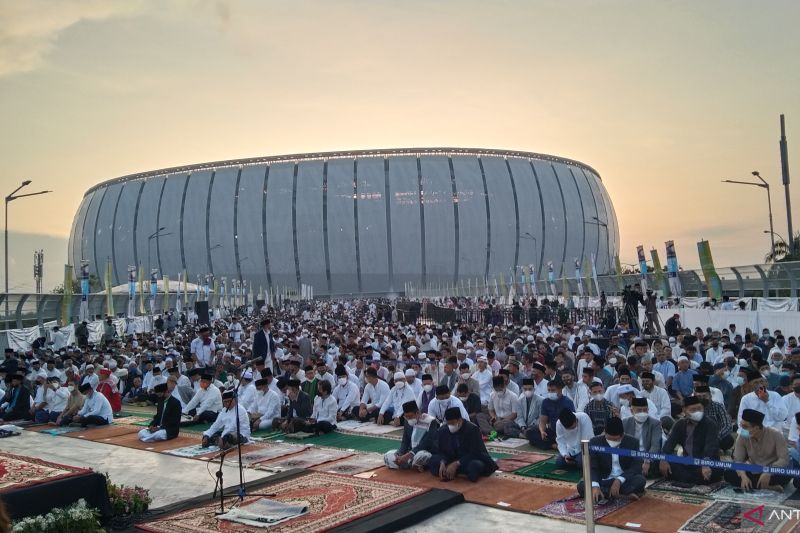 JIS Gelar Salat Idul Adha, Jemaah Diminta Tak Parkir Sembarangan