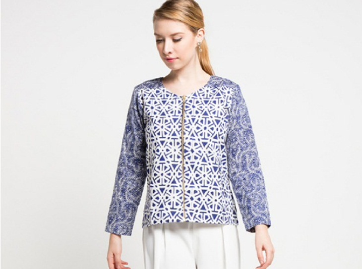 Jaket batik cocok dijadikan pakaian kerja. (Foto: istyle.id)