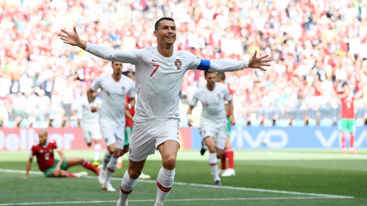 Gol Bunuh Diri 'Pecundangi' Ronaldo di Daftar Topskor Sementara