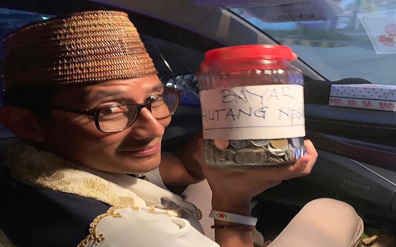  Warga Sorong Beri Sandiaga Uang Receh Untuk Bayar Utang Negara