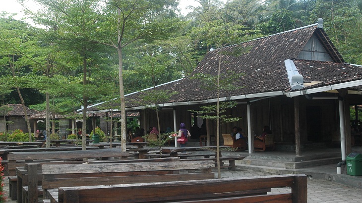 Warung Wedangan Kampoeng