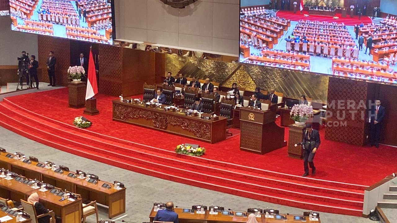 Cak Imin Pimpin Rapat Paripurna, Dihadiri 132 Anggota Dewan
