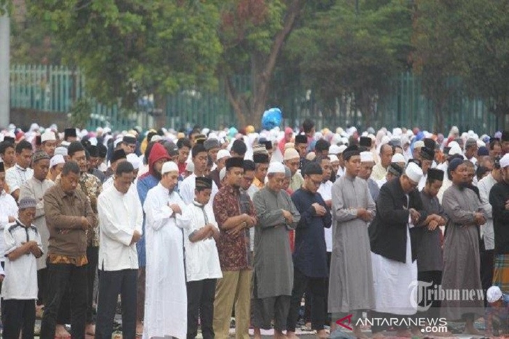 Ilustrasi - Pelaksanaan shalat Idul Adha di Kota Makassar, Sulawesi Selatan (Foto ANTARA)