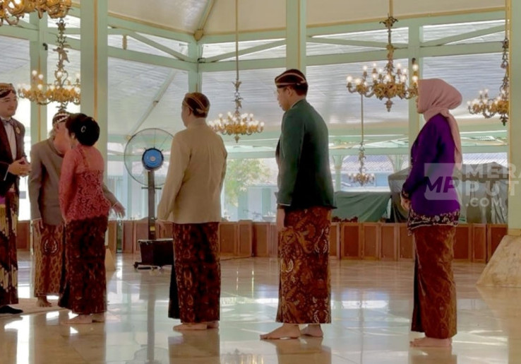 Tradisi Syawalan di Pura Mangkunegaran, Ribuan Warga Solo Antre Halalbihalal