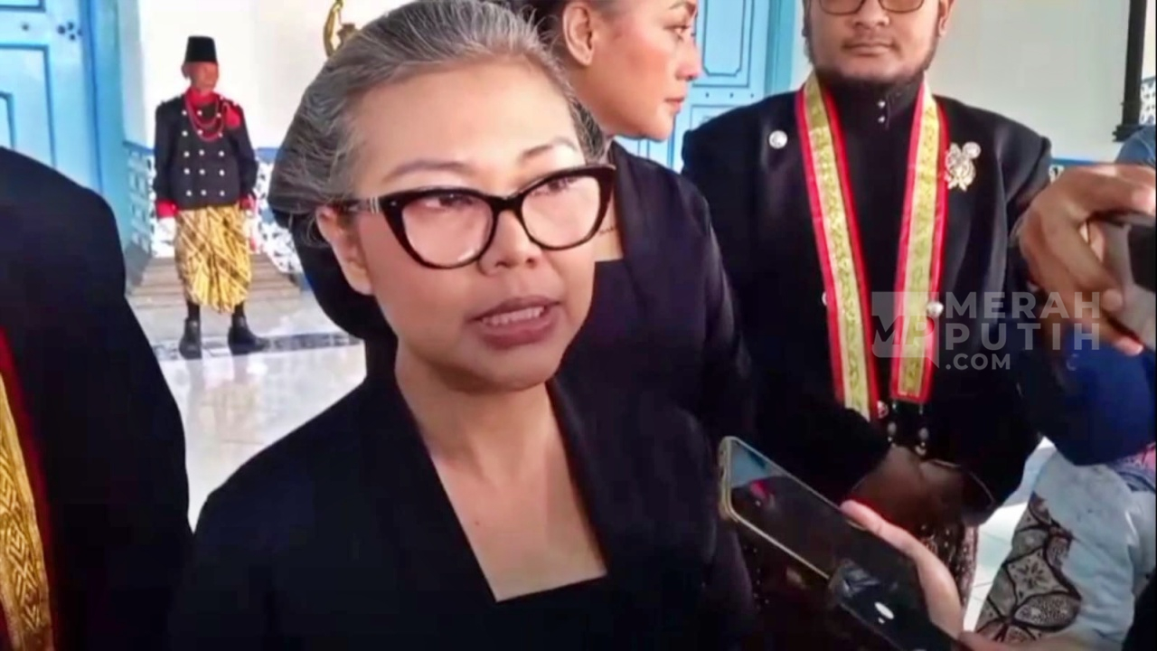 Mangkubumi Dinobatkan PB XIV, GKR Timoer: Penobatan Cacat Hukum, Jumenengan Purbaya Tetap Jalan